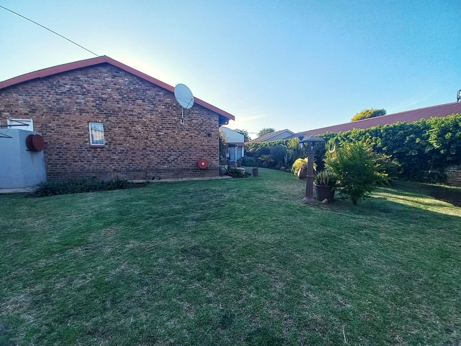 4 Bedroom Property for Sale in Potchefstroom North West